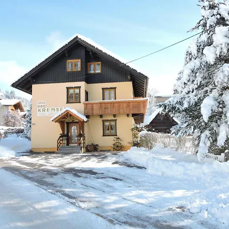 Haus Kremser Apartamento Bad Kleinkirchheim
