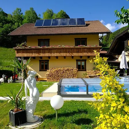 아파트 Haus Kremser 바트키르히하임