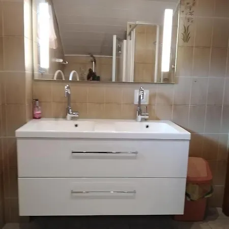 克伦姆瑟之家公寓