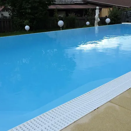 克伦姆瑟之家公寓 公寓 *